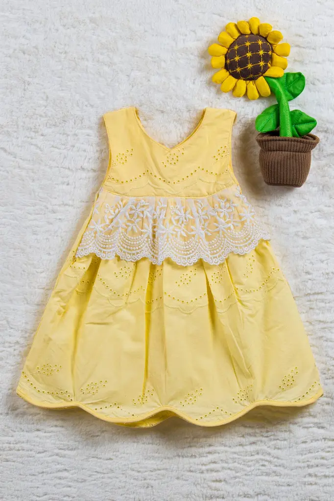 Pale yellow hacoba pleated frock with lace 1.webp